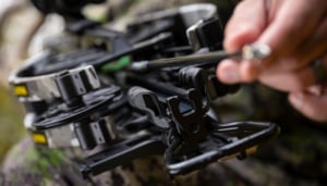 NEW BRUSHLESS MACHINED ALUMINUM ARROW REST